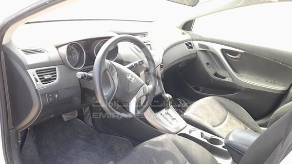 Photo 9 VIN: KMHDG41C0EU838828 - HYUNDAI ELANTRA 