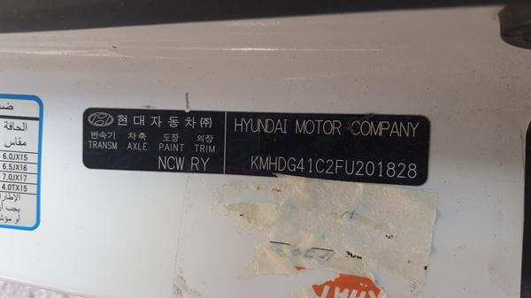 Photo 2 VIN: KMHDG41C2FU201828 - HYUNDAI ELANTRA 