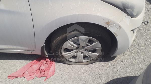 Photo 26 VIN: KMHDG41C3GU473497 - HYUNDAI ELANTRA 