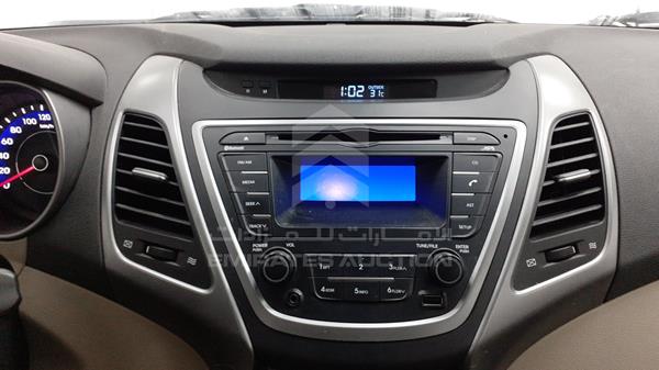 Photo 20 VIN: KMHDG41C4FU203502 - HYUNDAI ELANTRA 