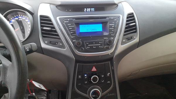 Photo 16 VIN: KMHDG41C4GU493659 - HYUNDAI ELANTRA 