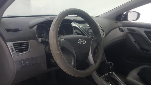 Photo 9 VIN: KMHDG41C6FU276144 - HYUNDAI ELANTRA 