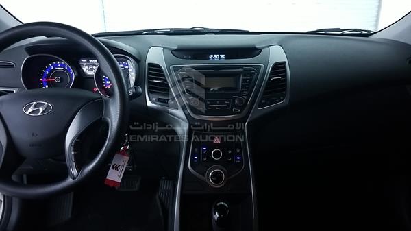 Photo 15 VIN: KMHDG41C6FU311488 - HYUNDAI ELANTRA 