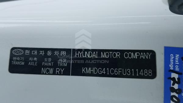 Photo 2 VIN: KMHDG41C6FU311488 - HYUNDAI ELANTRA 