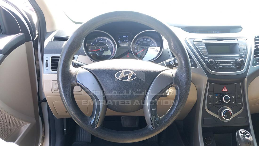 Photo 15 VIN: KMHDG41C6FU409730 - HYUNDAI ELANTRA 