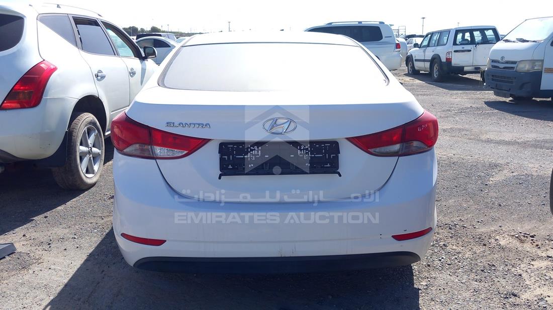 Photo 9 VIN: KMHDG41C6FU409730 - HYUNDAI ELANTRA 