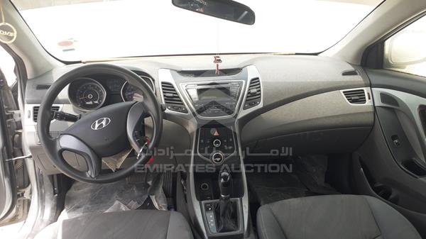 Photo 16 VIN: KMHDG41C8FU407171 - HYUNDAI ELANTRA 