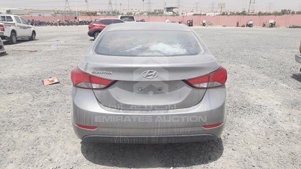 Photo 8 VIN: KMHDG41C8FU407171 - HYUNDAI ELANTRA 