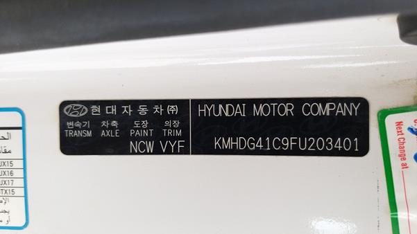 Photo 2 VIN: KMHDG41C9FU203401 - HYUNDAI ELANTRA 