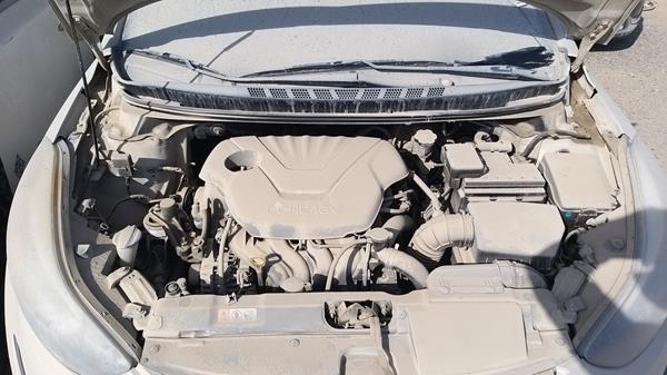 Photo 26 VIN: KMHDG41C9FU340886 - HYUNDAI ELANTRA 