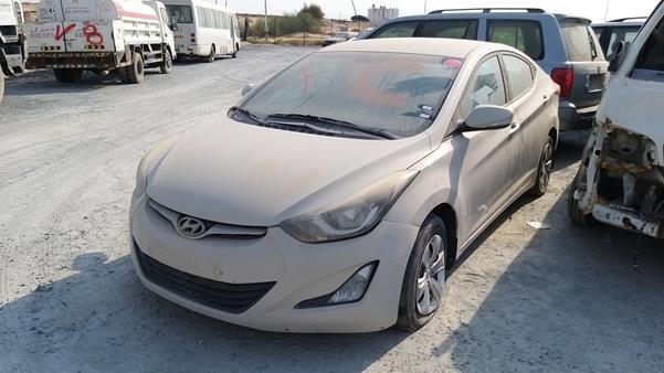 Photo 4 VIN: KMHDG41CXFU272730 - HYUNDAI ELANTRA 