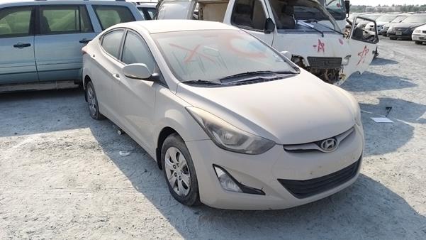 Photo 8 VIN: KMHDG41CXFU272730 - HYUNDAI ELANTRA 