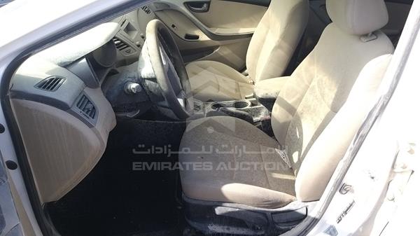 Photo 12 VIN: KMHDG41E0GU473555 - HYUNDAI ELANTRA 