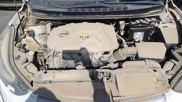 Photo 29 VIN: KMHDG41E0GU473555 - HYUNDAI ELANTRA 