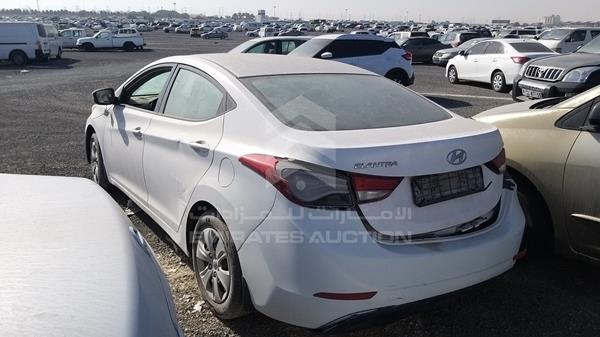 Photo 6 VIN: KMHDG41E0GU473555 - HYUNDAI ELANTRA 