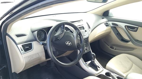 Photo 9 VIN: KMHDG41E2FU126842 - HYUNDAI ELANTRA 