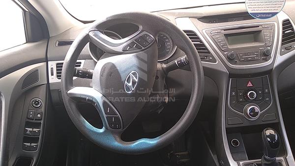 Photo 12 VIN: KMHDG41E4GU510560 - HYUNDAI ELANTRA 