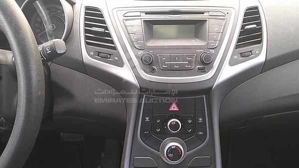 Photo 15 VIN: KMHDG41E4GU510560 - HYUNDAI ELANTRA 