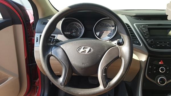 Photo 13 VIN: KMHDG41E5FU243010 - HYUNDAI ELANTRA 