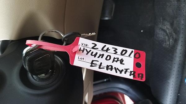 Photo 4 VIN: KMHDG41E5FU243010 - HYUNDAI ELANTRA 