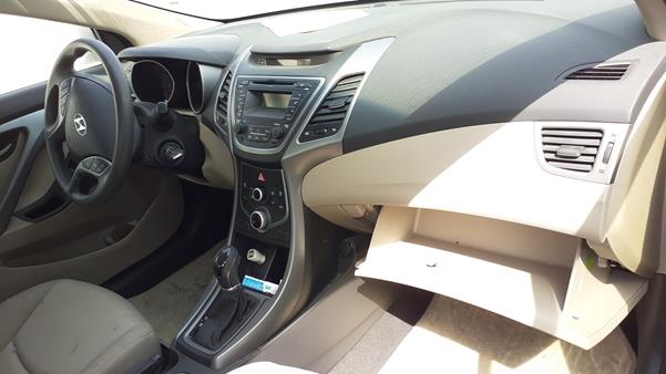 Photo 23 VIN: KMHDG41E7GU473827 - HYUNDAI ELANTRA 