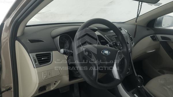 Photo 9 VIN: KMHDG41E9FU373677 - HYUNDAI ELANTRA 