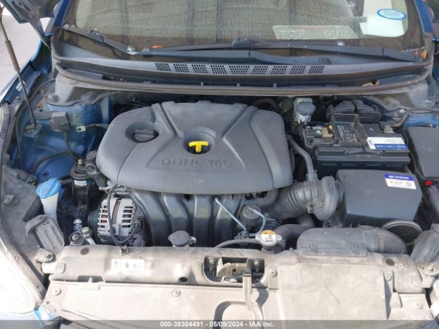 Photo 9 VIN: KMHDH41E5FU249080 - HYUNDAI ELANTRA 