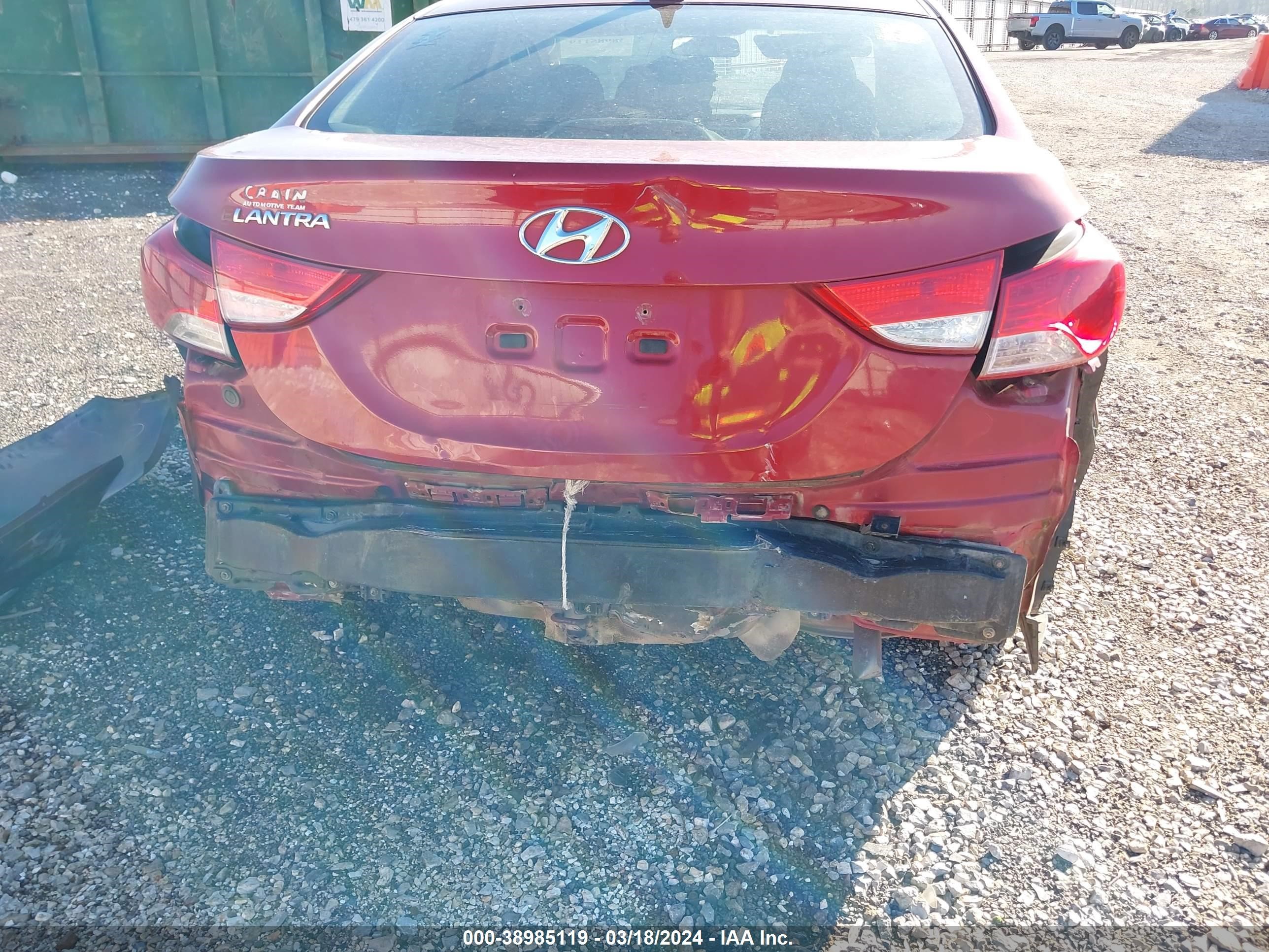 Photo 5 VIN: KMHDH4AE0BU089975 - HYUNDAI ELANTRA 