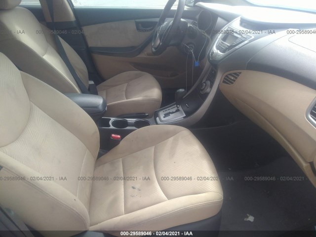 Photo 4 VIN: KMHDH4AE0BU099051 - HYUNDAI ELANTRA 