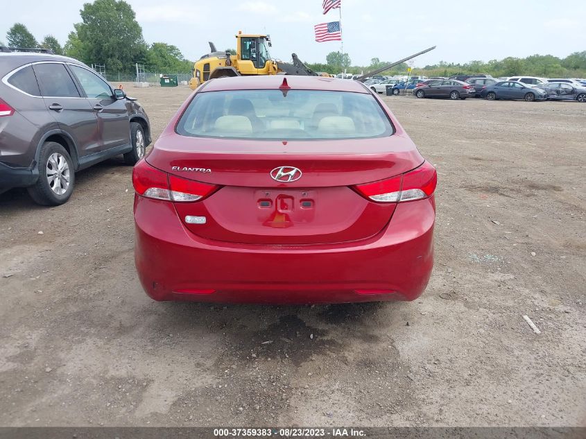 Photo 16 VIN: KMHDH4AE0BU106662 - HYUNDAI ELANTRA 