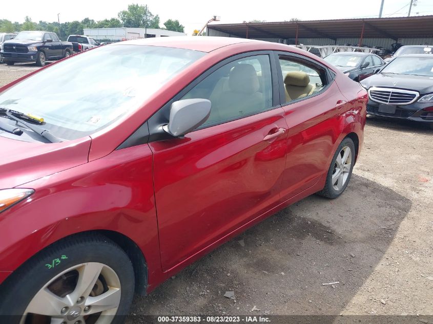 Photo 5 VIN: KMHDH4AE0BU106662 - HYUNDAI ELANTRA 