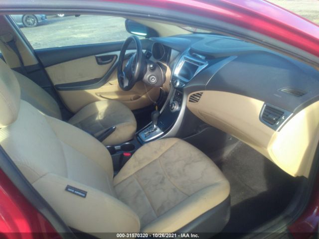 Photo 4 VIN: KMHDH4AE0BU111618 - HYUNDAI ELANTRA 