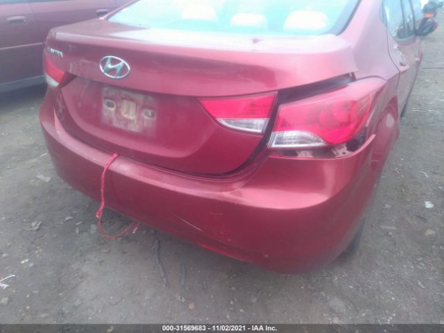 Photo 5 VIN: KMHDH4AE0BU114731 - HYUNDAI ELANTRA 