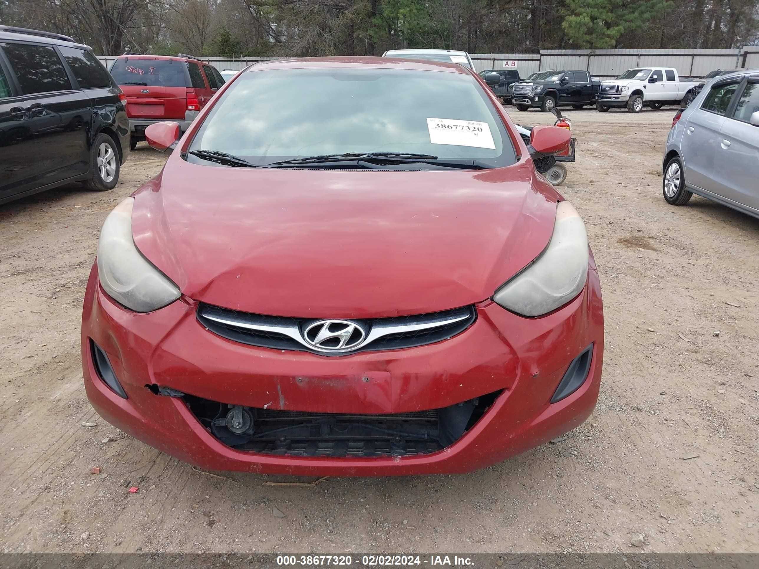 Photo 5 VIN: KMHDH4AE0BU120786 - HYUNDAI ELANTRA 