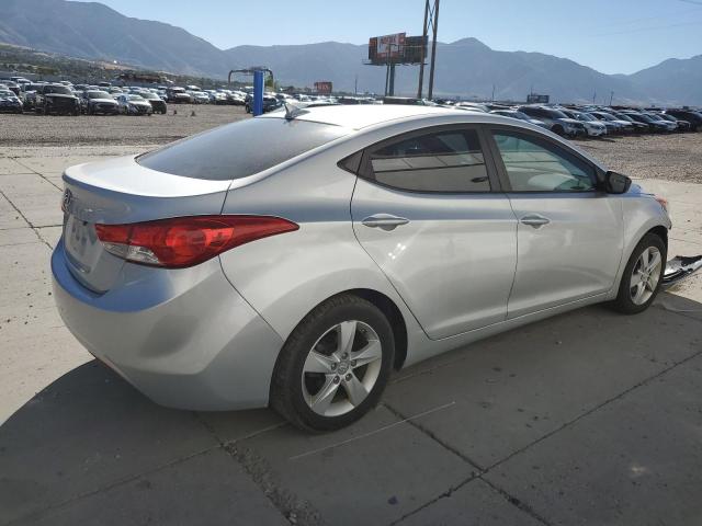 Photo 2 VIN: KMHDH4AE0BU127396 - HYUNDAI ELANTRA GL 