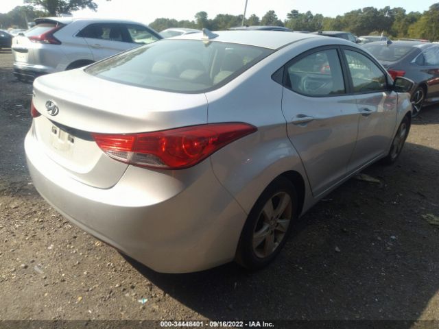 Photo 3 VIN: KMHDH4AE0BU128693 - HYUNDAI ELANTRA 