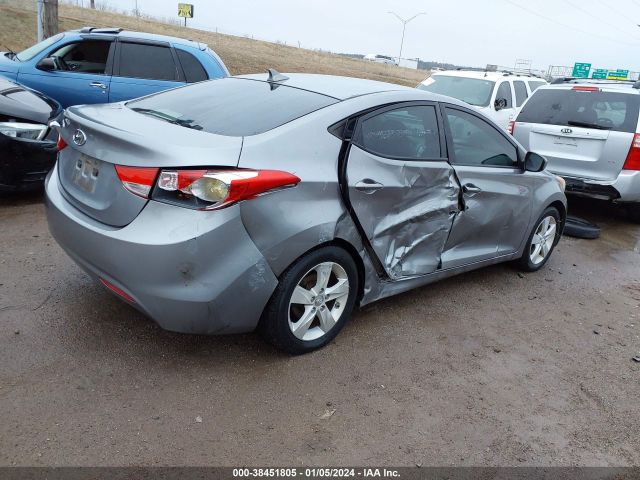 Photo 3 VIN: KMHDH4AE0BU128757 - HYUNDAI ELANTRA 