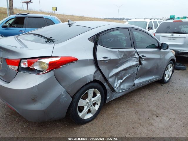 Photo 5 VIN: KMHDH4AE0BU128757 - HYUNDAI ELANTRA 