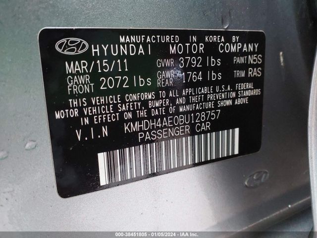 Photo 8 VIN: KMHDH4AE0BU128757 - HYUNDAI ELANTRA 