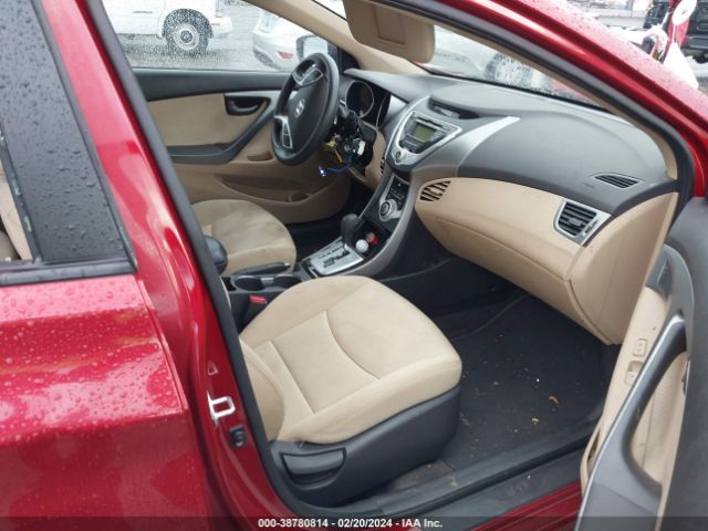 Photo 4 VIN: KMHDH4AE0BU129231 - HYUNDAI ELANTRA 