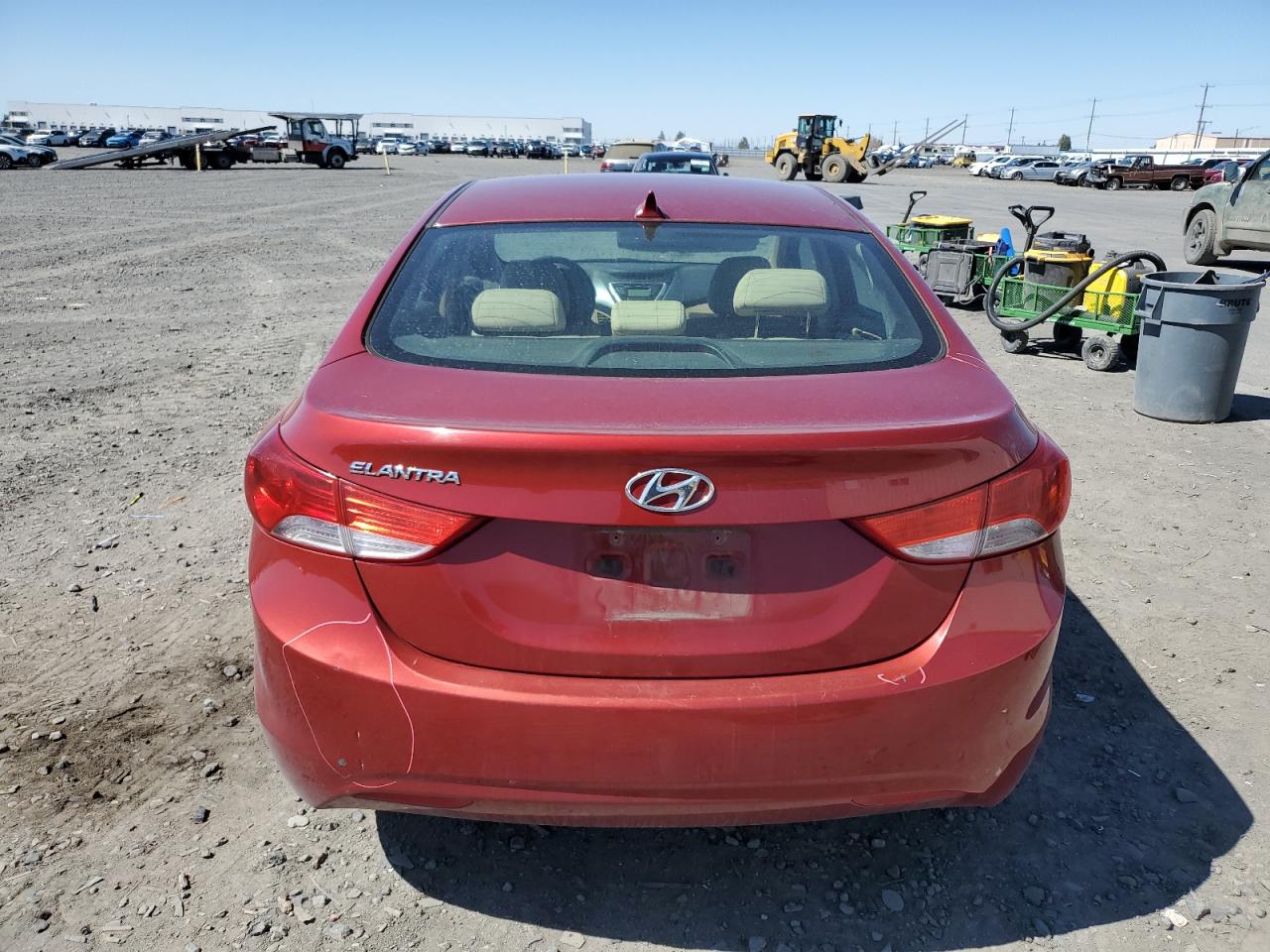 Photo 5 VIN: KMHDH4AE0BU147535 - HYUNDAI ELANTRA 