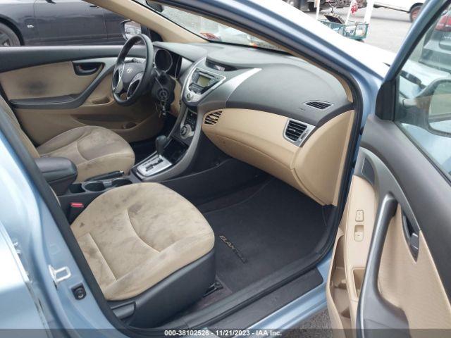 Photo 4 VIN: KMHDH4AE0BU148216 - HYUNDAI ELANTRA 