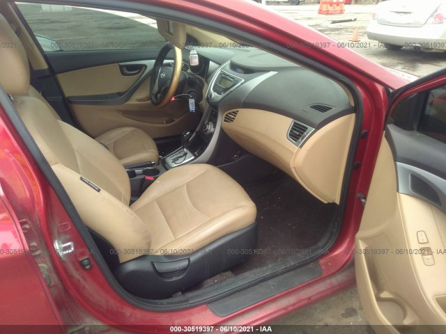 Photo 4 VIN: KMHDH4AE0BU163198 - HYUNDAI ELANTRA 