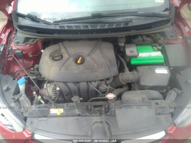 Photo 9 VIN: KMHDH4AE0BU163198 - HYUNDAI ELANTRA 