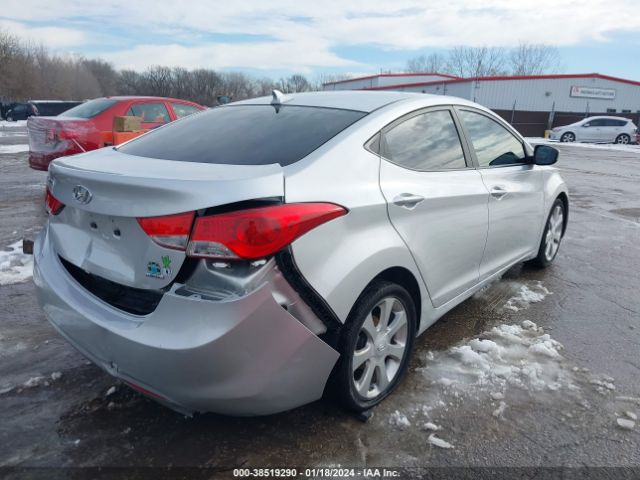 Photo 3 VIN: KMHDH4AE0BU168417 - HYUNDAI ELANTRA 