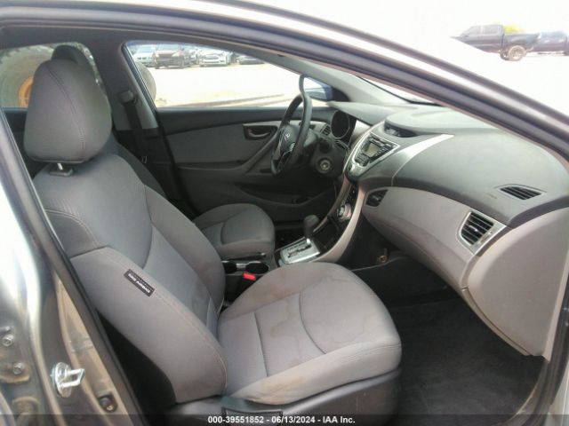 Photo 4 VIN: KMHDH4AE0CU212479 - HYUNDAI ELANTRA 