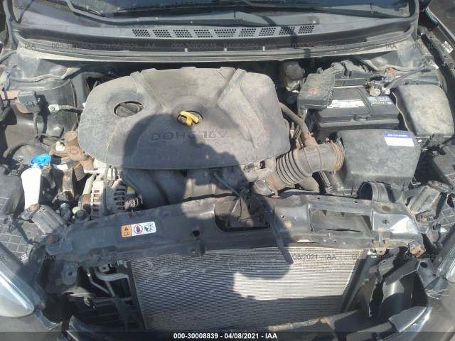 Photo 9 VIN: KMHDH4AE0CU272410 - HYUNDAI ELANTRA 