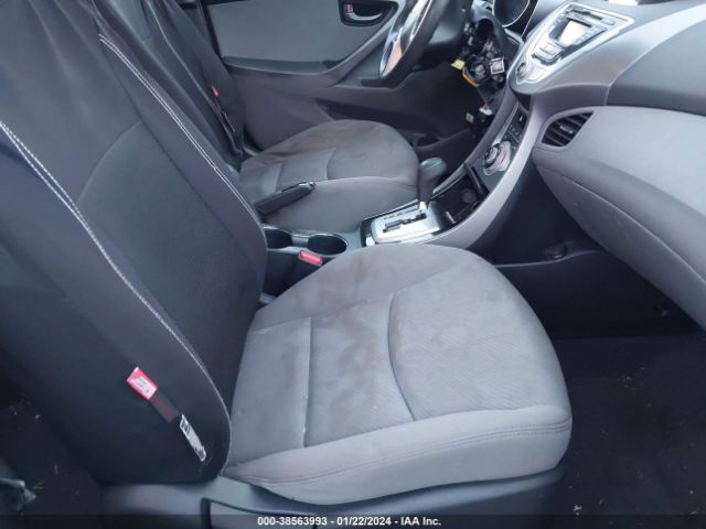 Photo 4 VIN: KMHDH4AE0CU357327 - HYUNDAI ELANTRA 