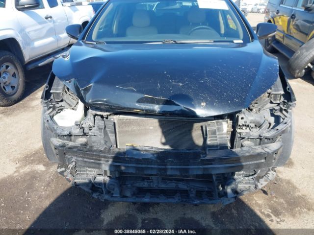 Photo 5 VIN: KMHDH4AE0CU433807 - HYUNDAI ELANTRA 