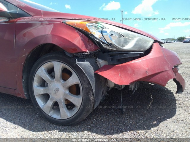 Photo 5 VIN: KMHDH4AE0CU476818 - HYUNDAI ELANTRA 